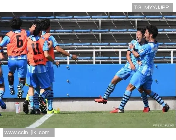 千叶市原与冈山的激烈对决展现足球魅力与团队精神